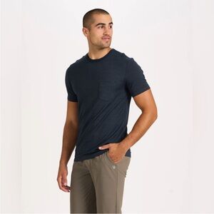 Vuori Linear Tech Tee Ink Blue Size Medium